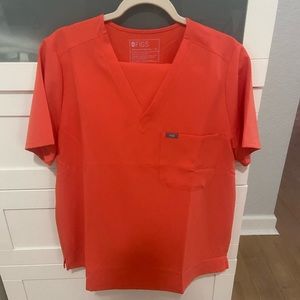 NWOT FIGS scrub set